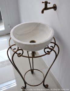 Giá sắt để lavabo Kanly FP01